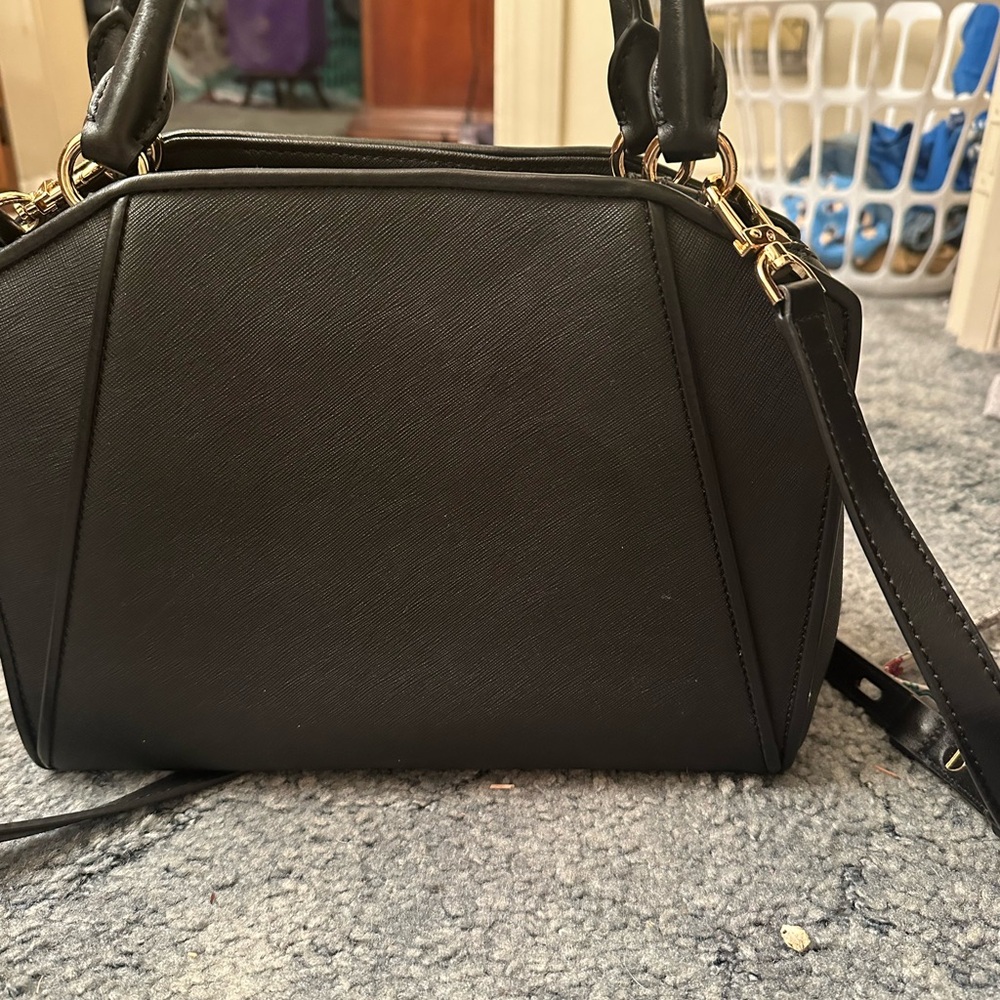 Michael Kors Black Crossbody Bag NWOT - Picture 2 of 4